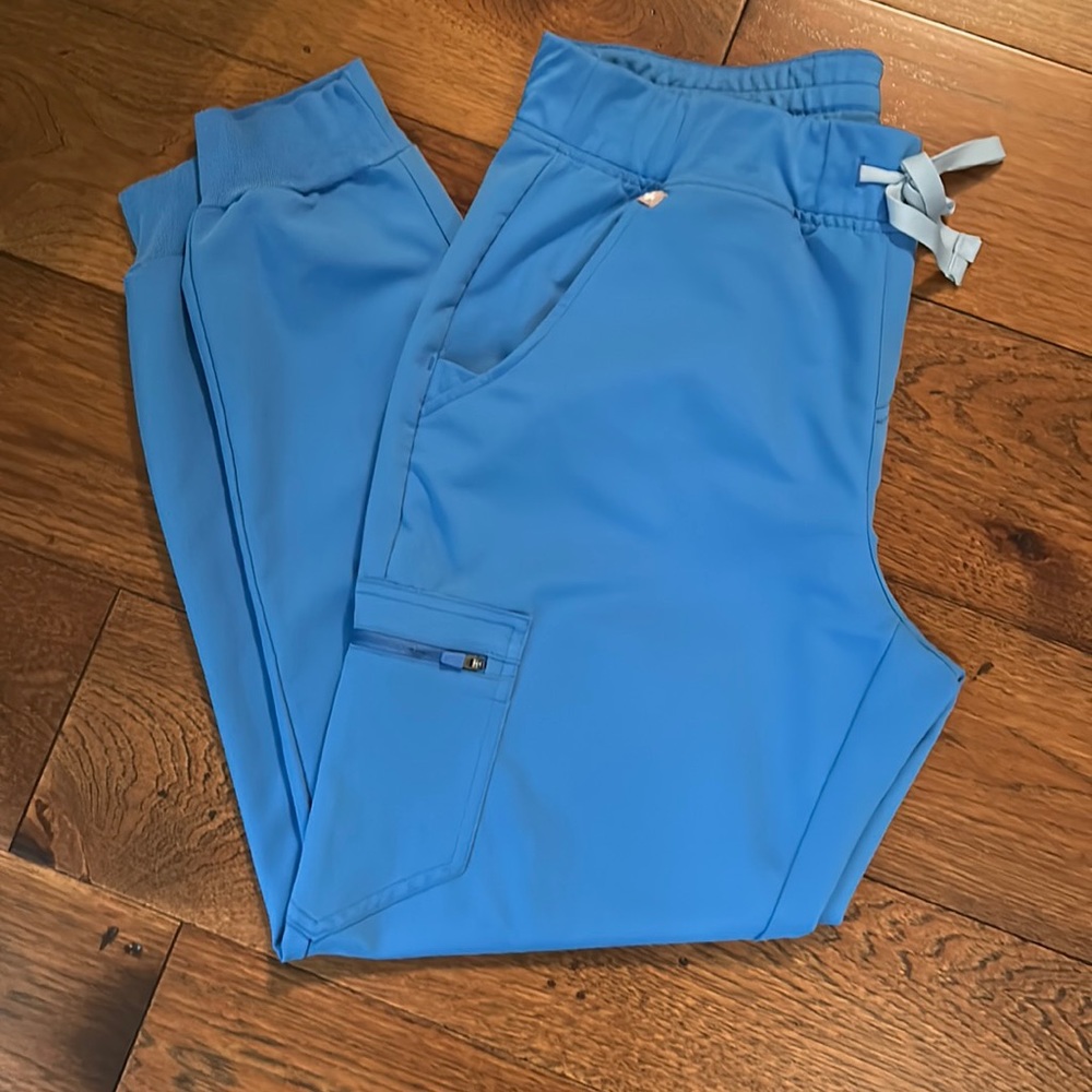 Figs, Women’s Zamora Jogger Scrub Pants, Medium, Capri Blue